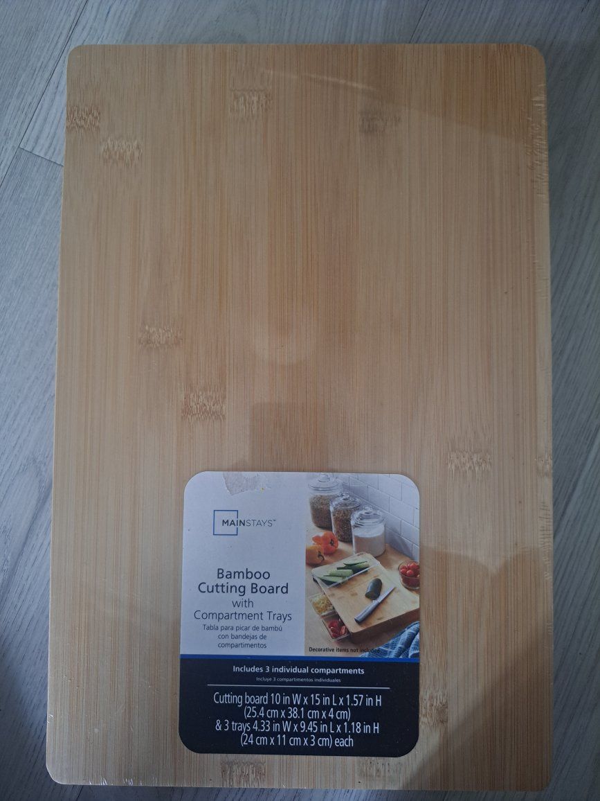 Bamboo Cutting Board with 3 Compartment Trays, 10" x 15"