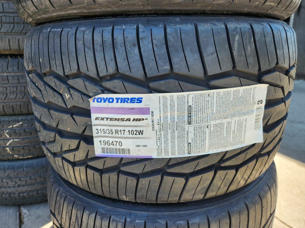 315/35r17 toyo extensa hp ll