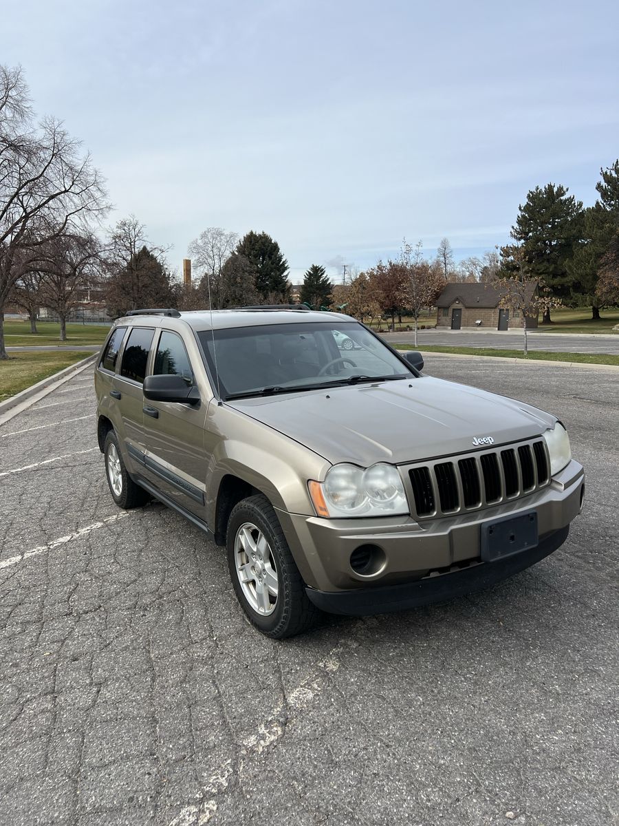 2006 JEEP GRAND CHEROKEE Laredo