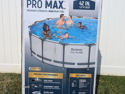 Bestway Steel Pro MAX 15' x 42" Above Ground Pool - New