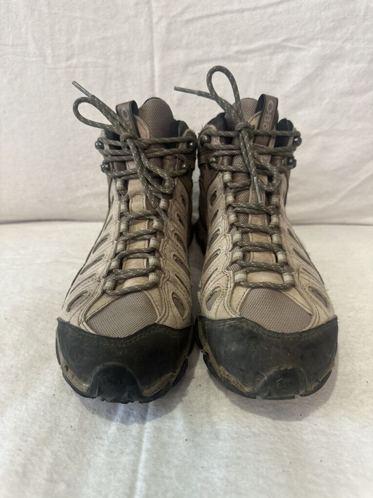 Oboz Women’s 8.5 Beige Wtrprf Mid Hiking Boots