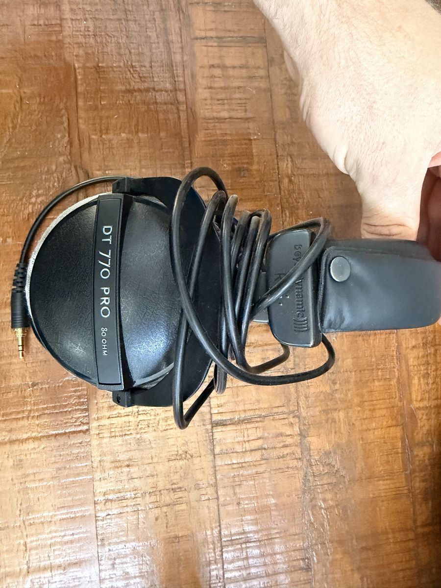 Beyerdynamic DT 770 PRO Studio Headphones (80 Ohm)