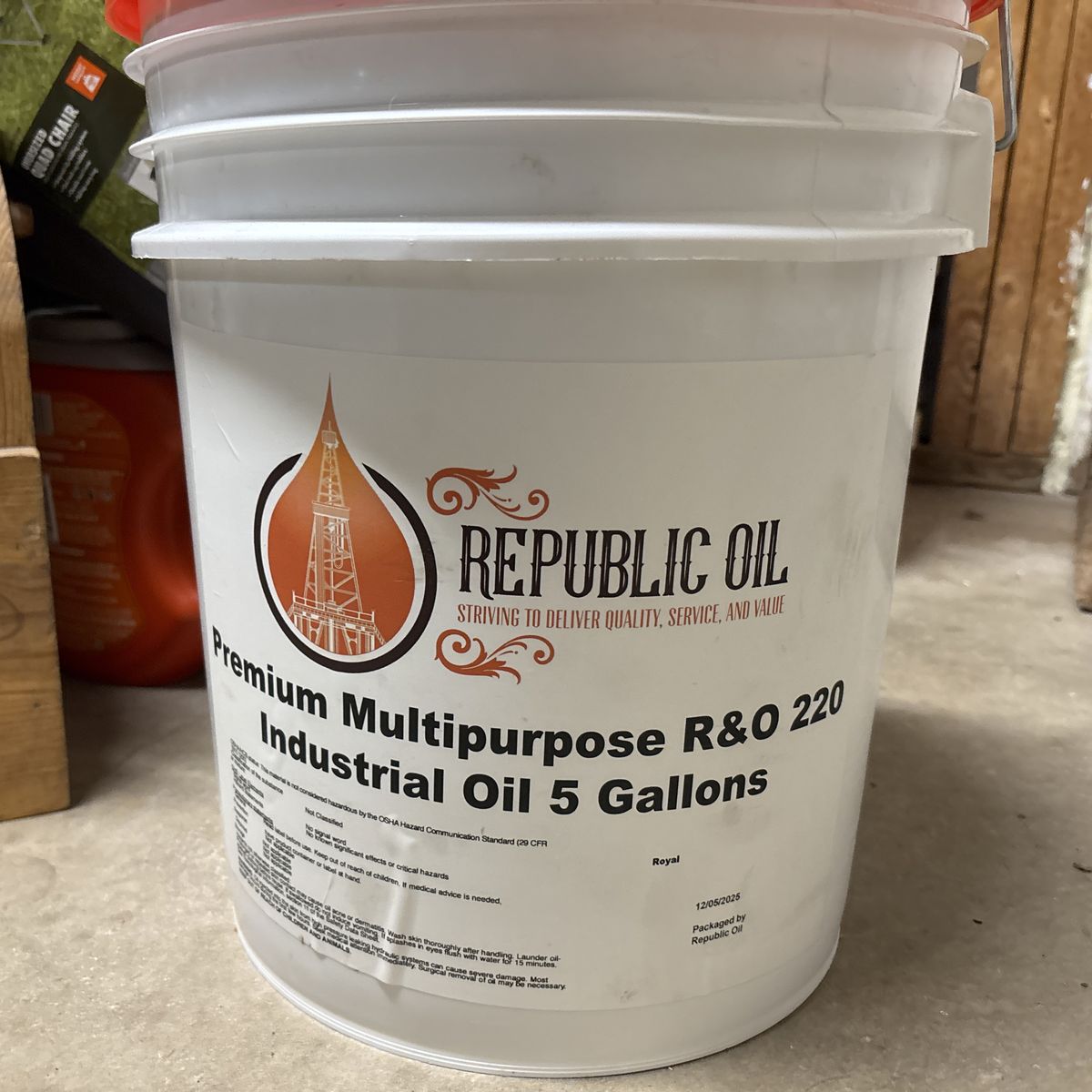 Premium Multipurpose R&O 220 Industrial Oil
