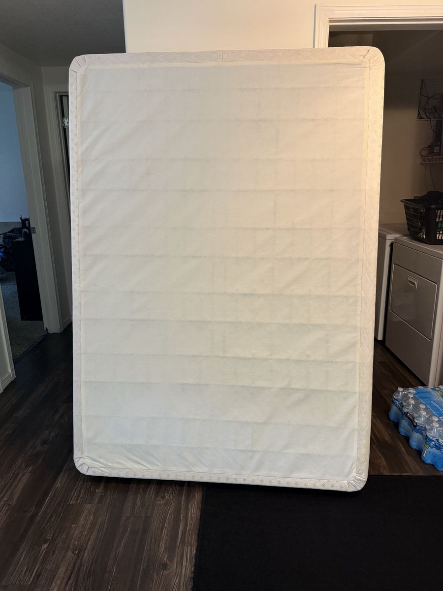 Full size box spring