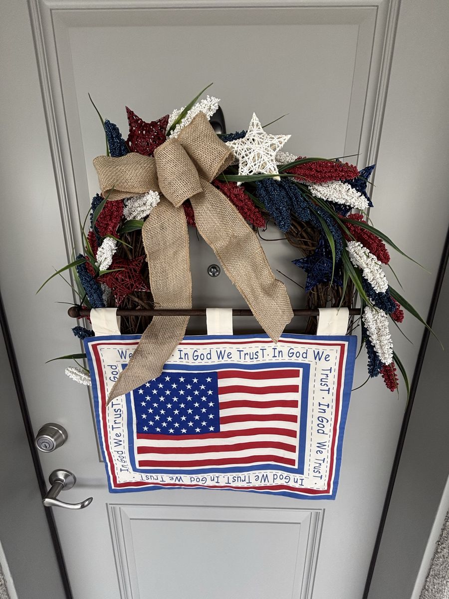 250th Anniversary Wreath