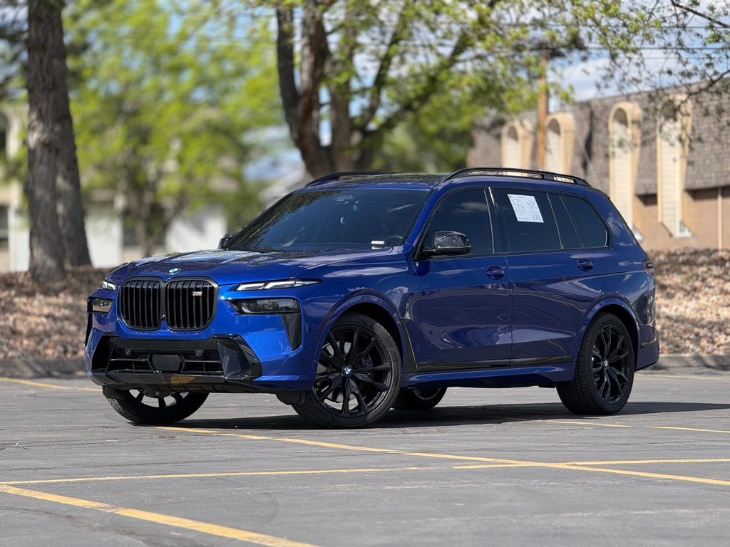 2024 BMW X7 M60i
