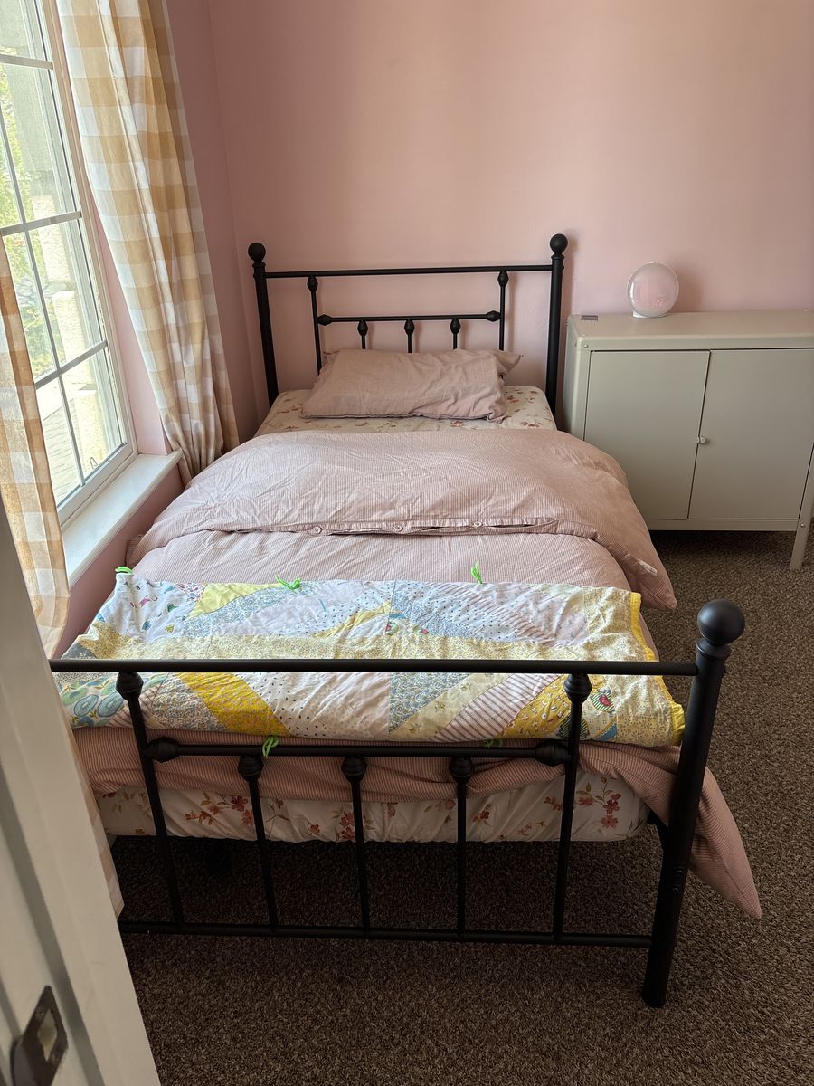 Twin metal bed frame AND mattress