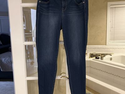 Torrid Dark Wash High-Rise Button-Fly Skinny Jeans Size 16T