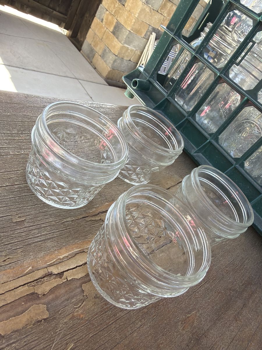 CANNING JARS, HALF CUP SIZE