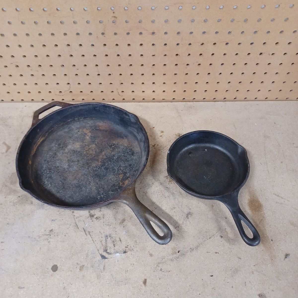 Lodge cast iron skillets