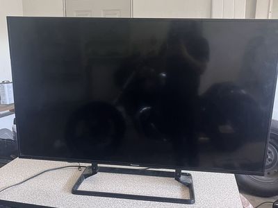 Panasonic Viera 40" LCD TV with Chromecast - HDMI & USB Connectivity