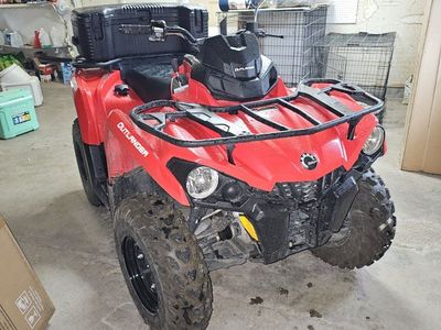 2022 Can-Am Outlander 570 ATV with Storage Box