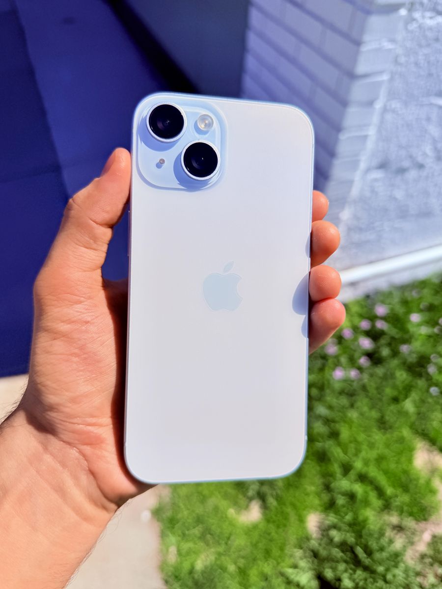 Apple iPhone 15, 128 GB - Unlocked