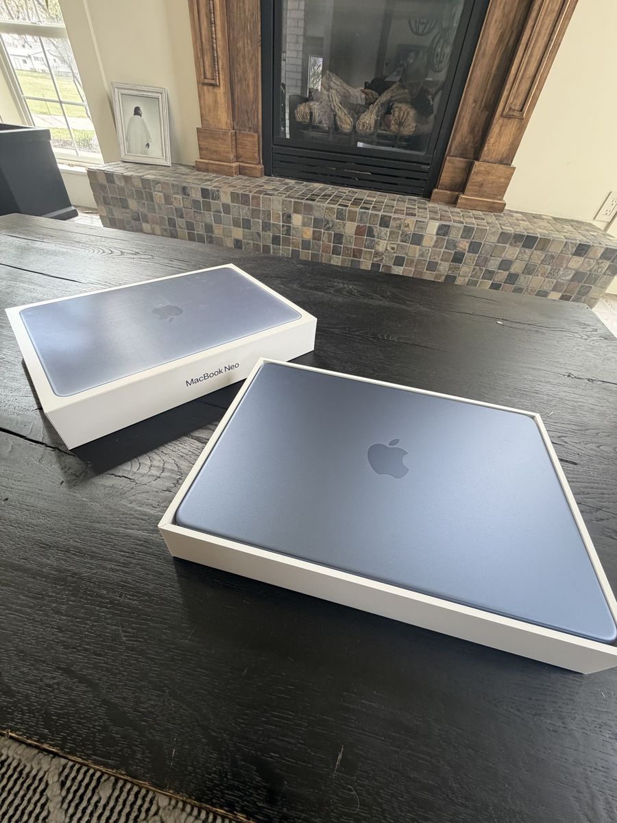 MacBook Neo! Brand New Open Box! 0 cycle count!