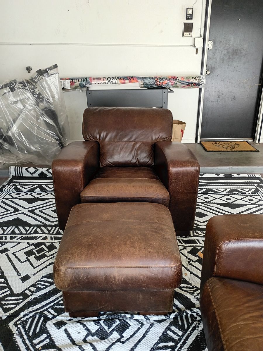 Free Leather Living room set