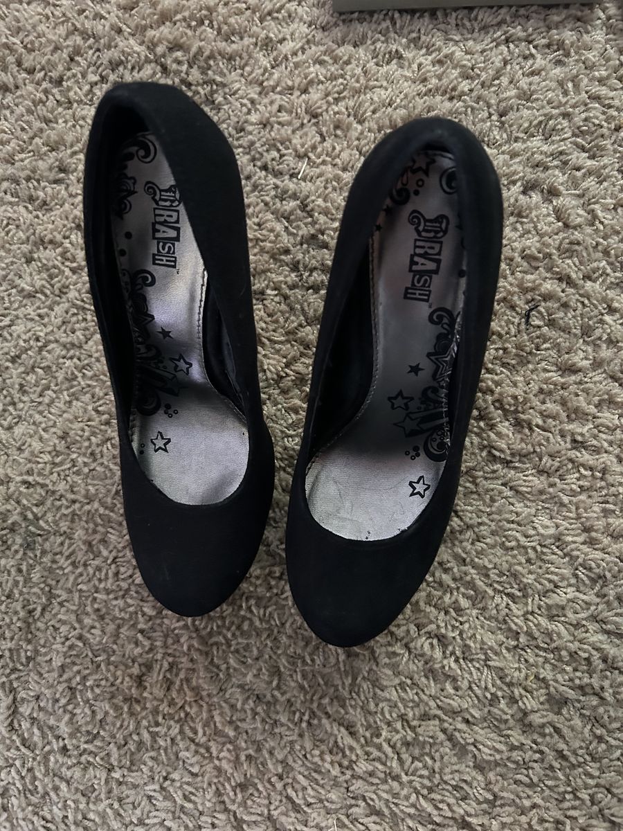 Black Suede High Heel Pumps Size 7