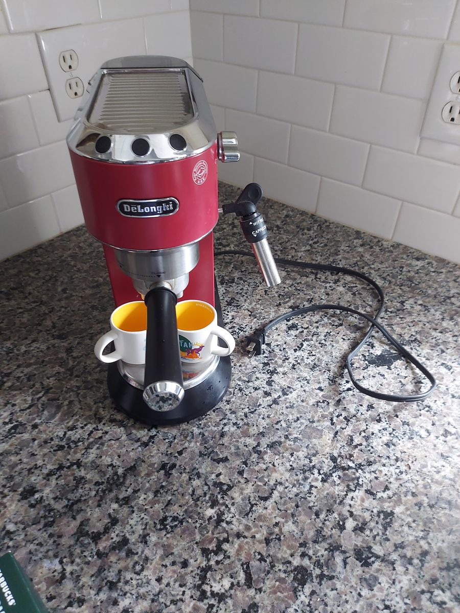 DeLonghi Espresso and Coffee Machine