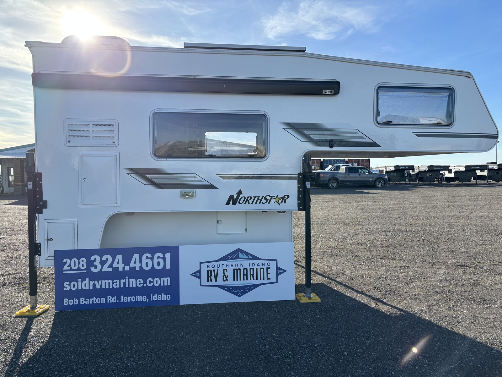 NORTHSTAR TRUCK CAMPER – USED – CLEAN – READY TO GO