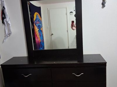 dresser set
