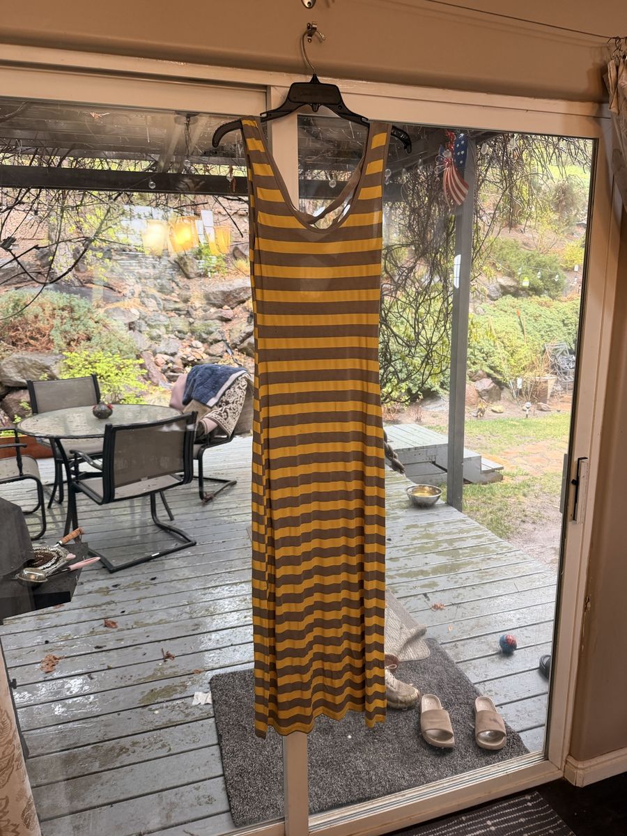 Yellow and grey striped dress size smalll