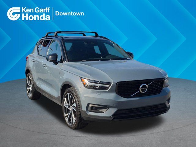 2020 Volvo XC40 T5 R-Design