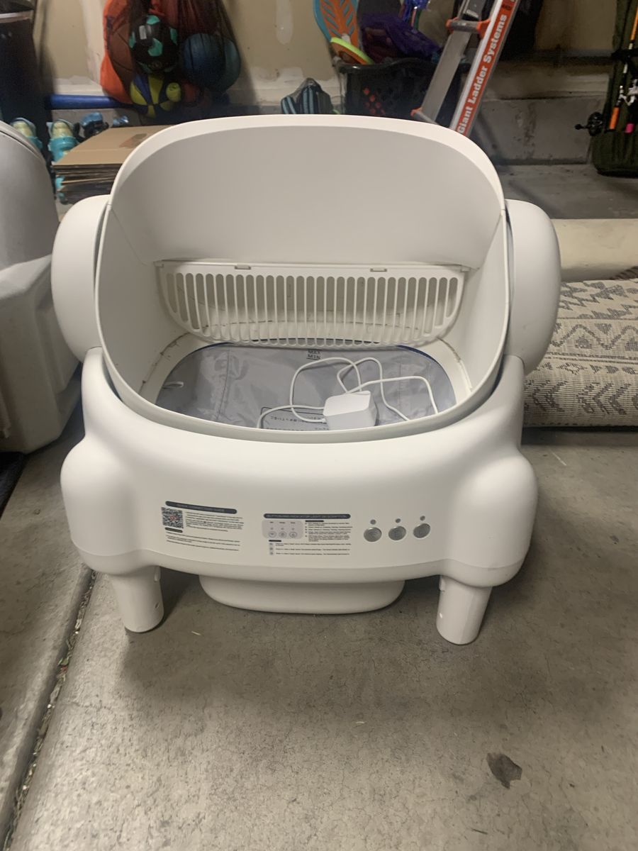 Automatic Self-Cleaning Cat Litter Box