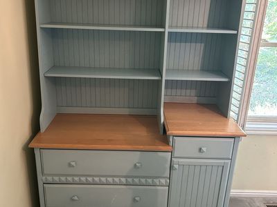 * Like New! 2 Piece Morigeau-Lepine Bedroom Set Maple Wood * FREE DELIVERY