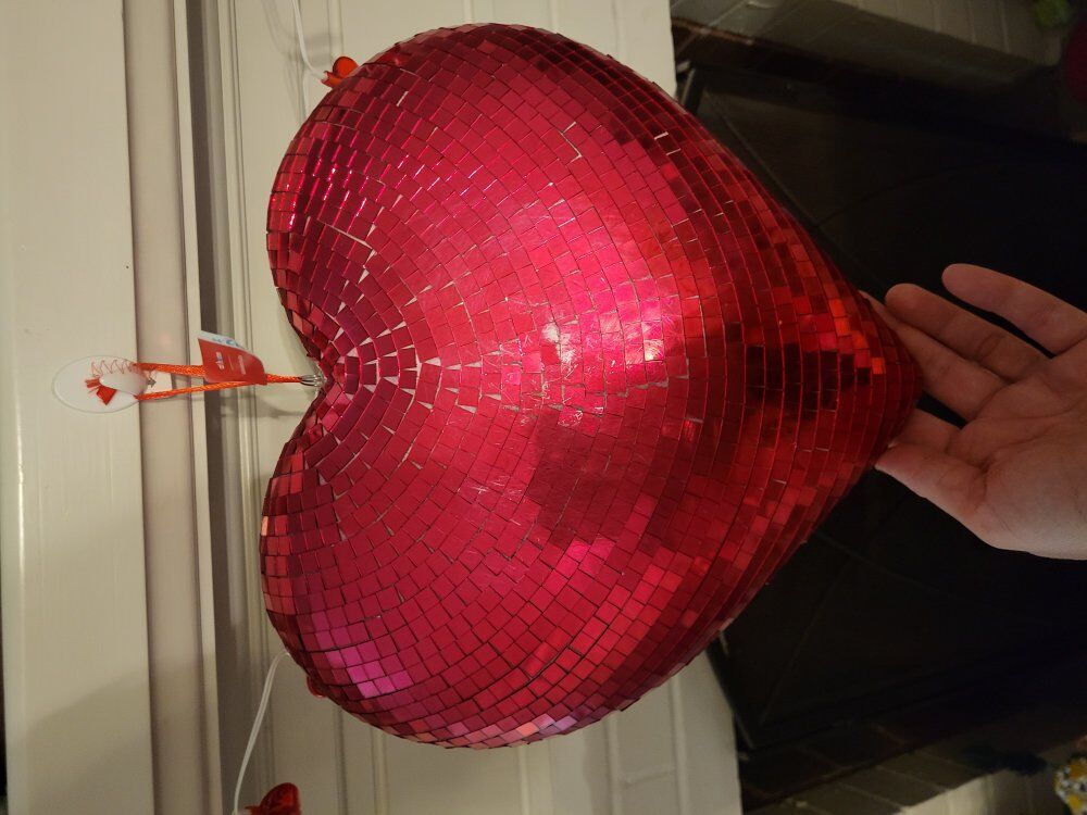Hanhin Heart hot pink Disco Ball Style