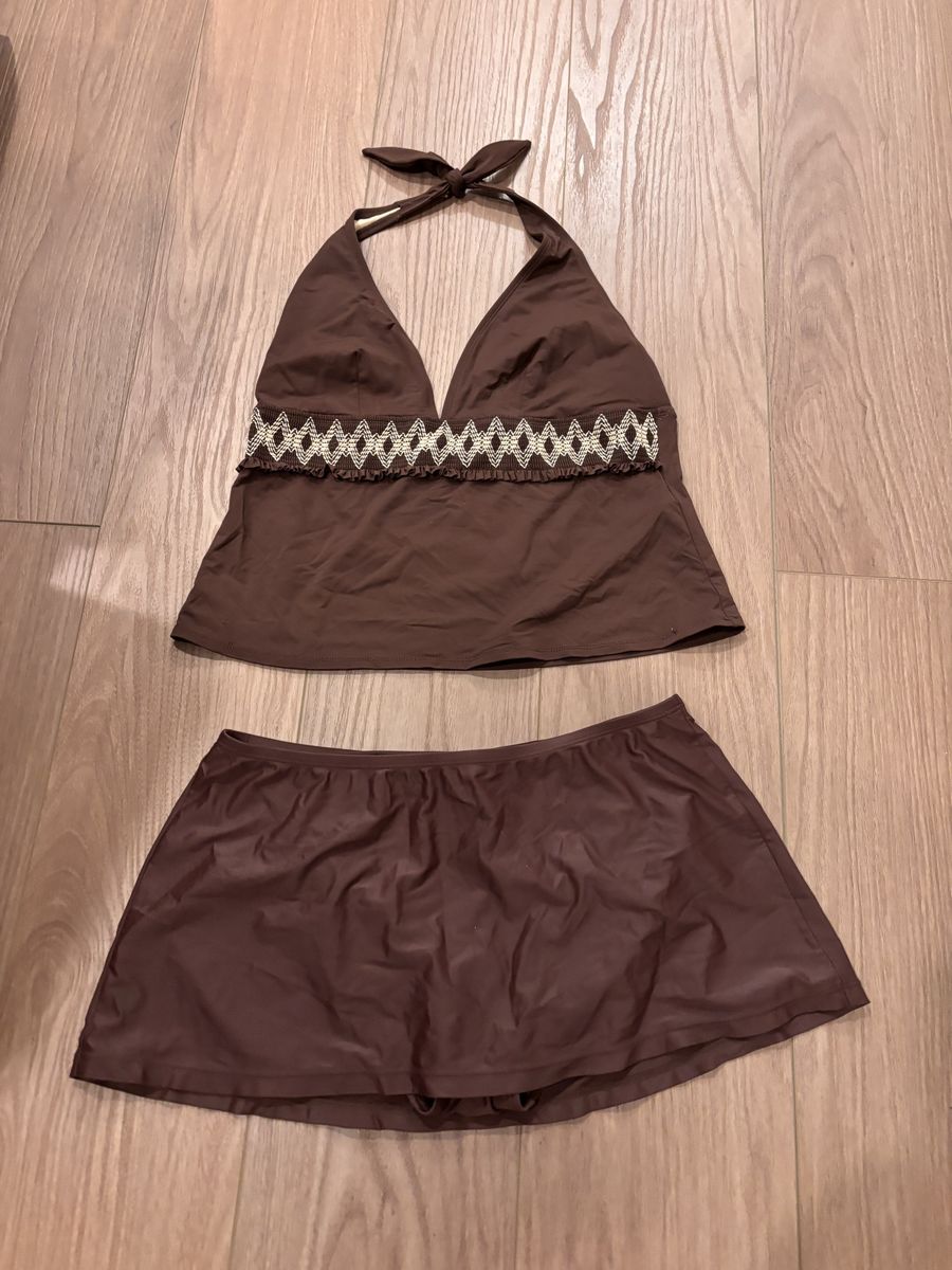 Women’s 2 Piece Swimsuit Size 18