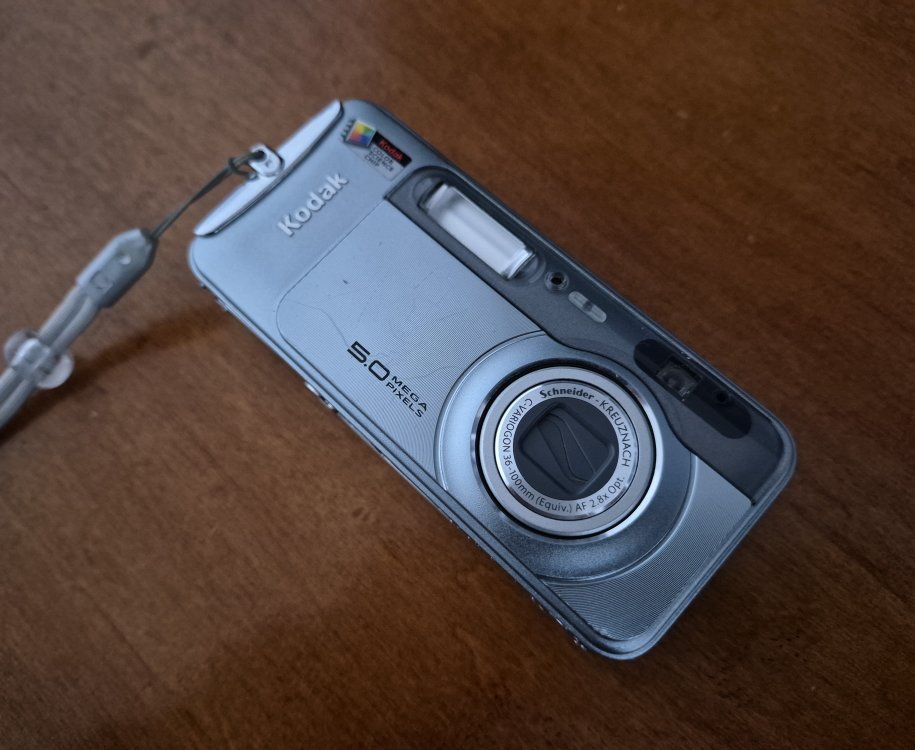 Main image 10