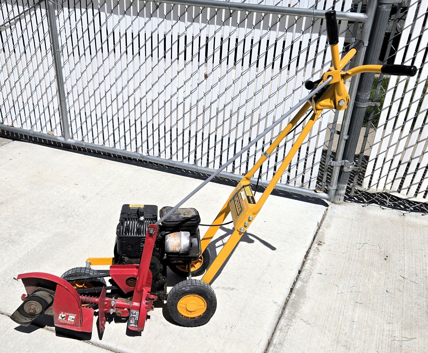 McLane Commercial Walk-Behind Lawn Edger