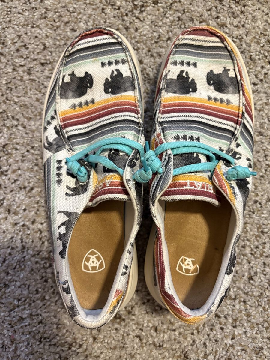 Ariat Women's Cruiser Western Aztec Buffalo Print Shoes Size 6.5B
