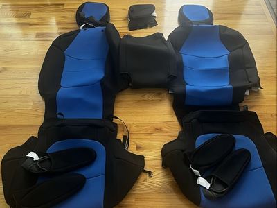 2021 to 2025 Toyota Sienna (M), 2nd Row Coverking Neoprene Seat Covers #13