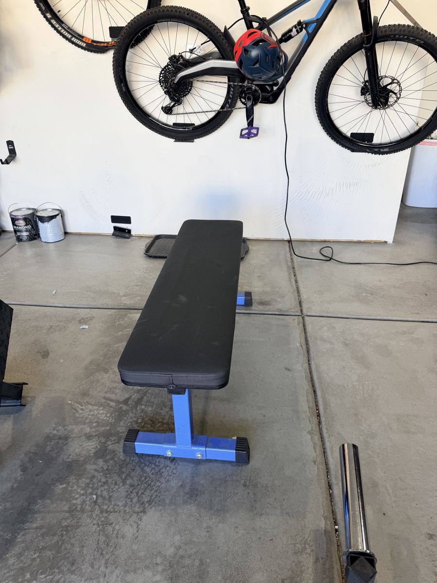 Flat bench