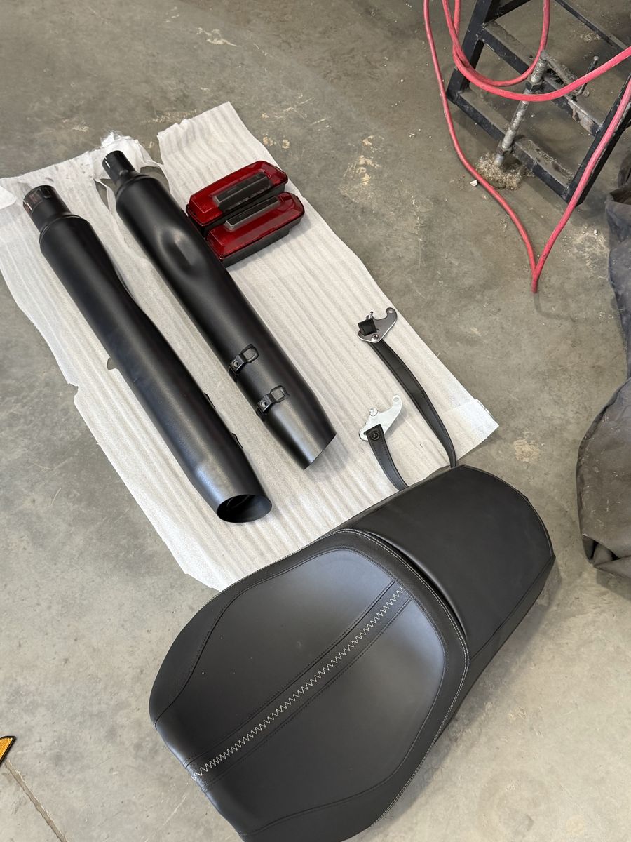 Harley Davidson Motorcycle Exhaust Pipes & Seat - Black, Excellent Condition