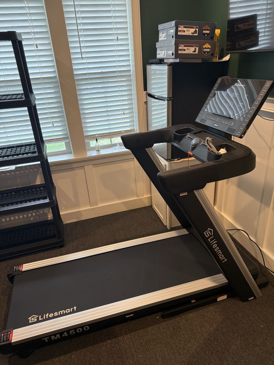 Lifesmart TM4500 PowerTouch Treadmill