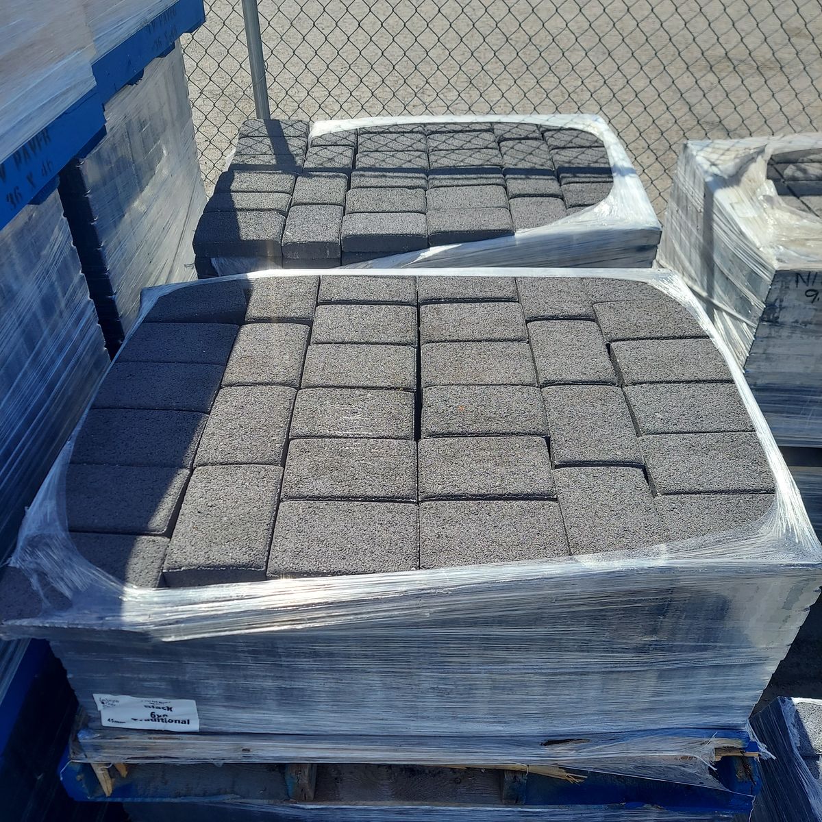 BLACK 6x9 PAVERS