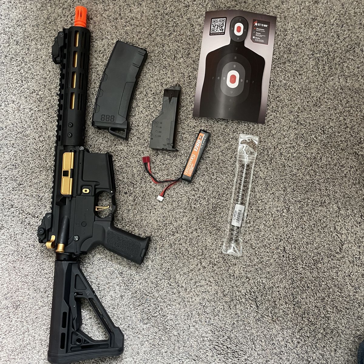 BRAND NEW Lancer Tactical Gen 3 Bundle - Never Fielded! (Indoor & Outdoor Springs + Battery)