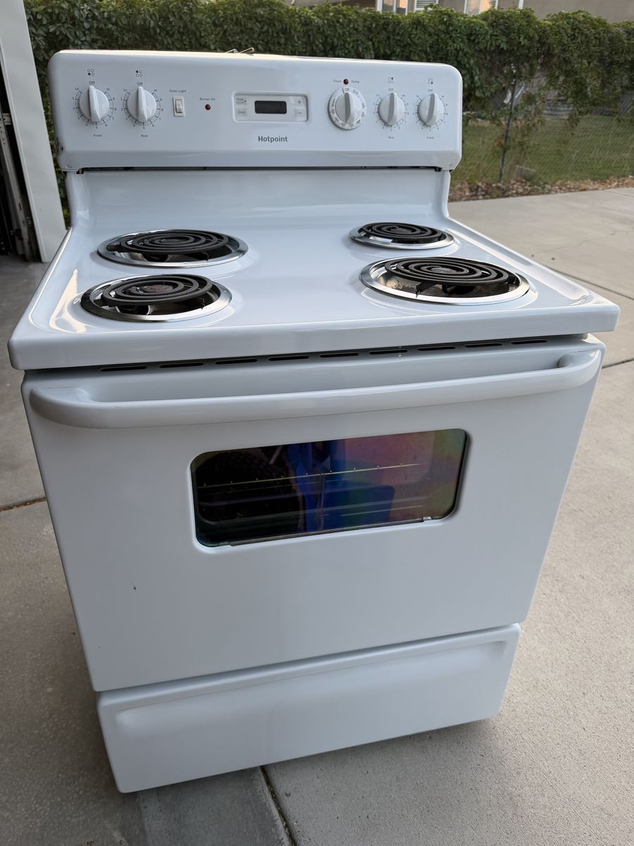 Used Hotpoint Freestanding Electric Range Oven - QUICK SELL $400 OBO