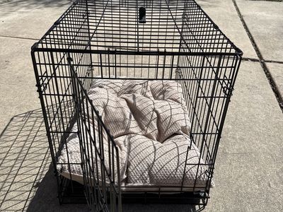 Dog crate