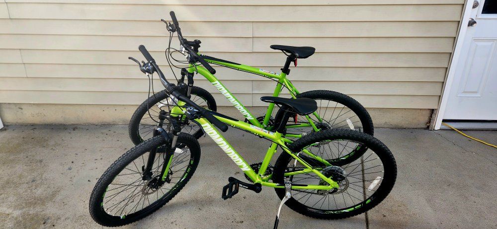 2 Diamondback mountain bikes