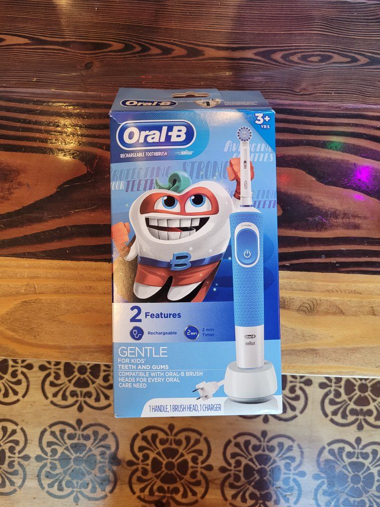 Oral-B Braun Rechargeable Electric Toothbrush - Blue