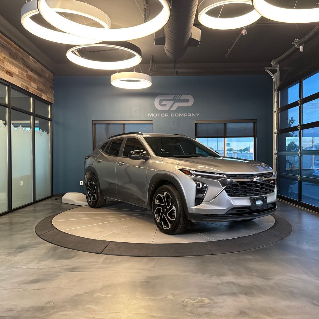 2025 Chevrolet Trax RS