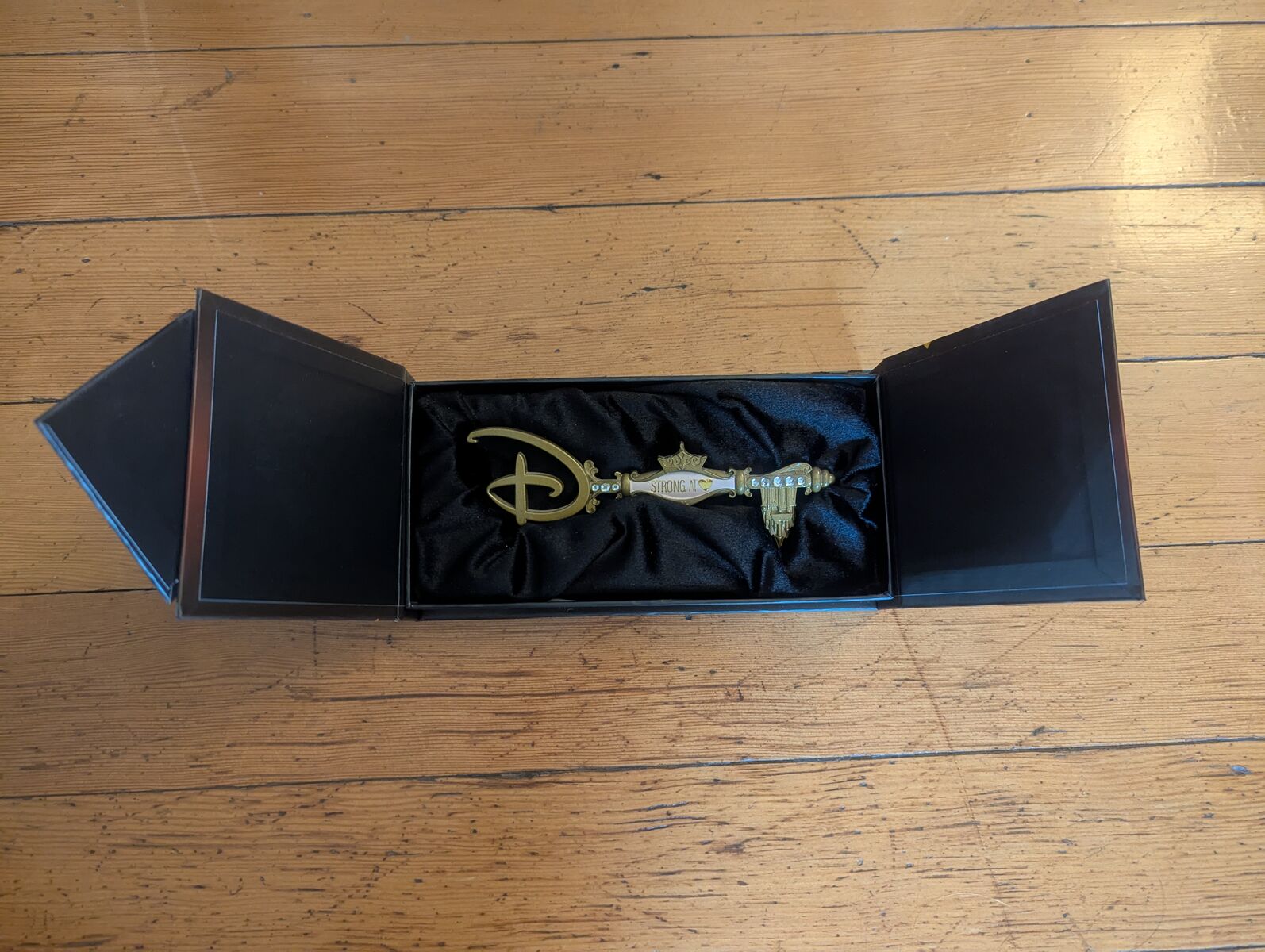 Disney Designer Collection Collectible Princess Key Original Box Disney Rewards