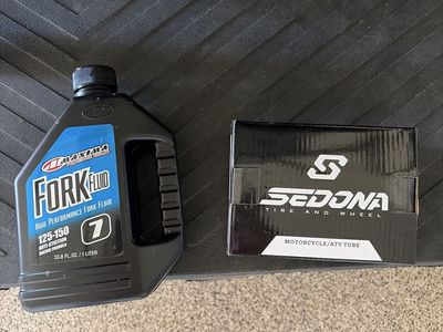 Maxima High Performance Fork Fluid 125-150 Anti-Stiction Racing Formula & Sedona Motorcycle/ATV Tube