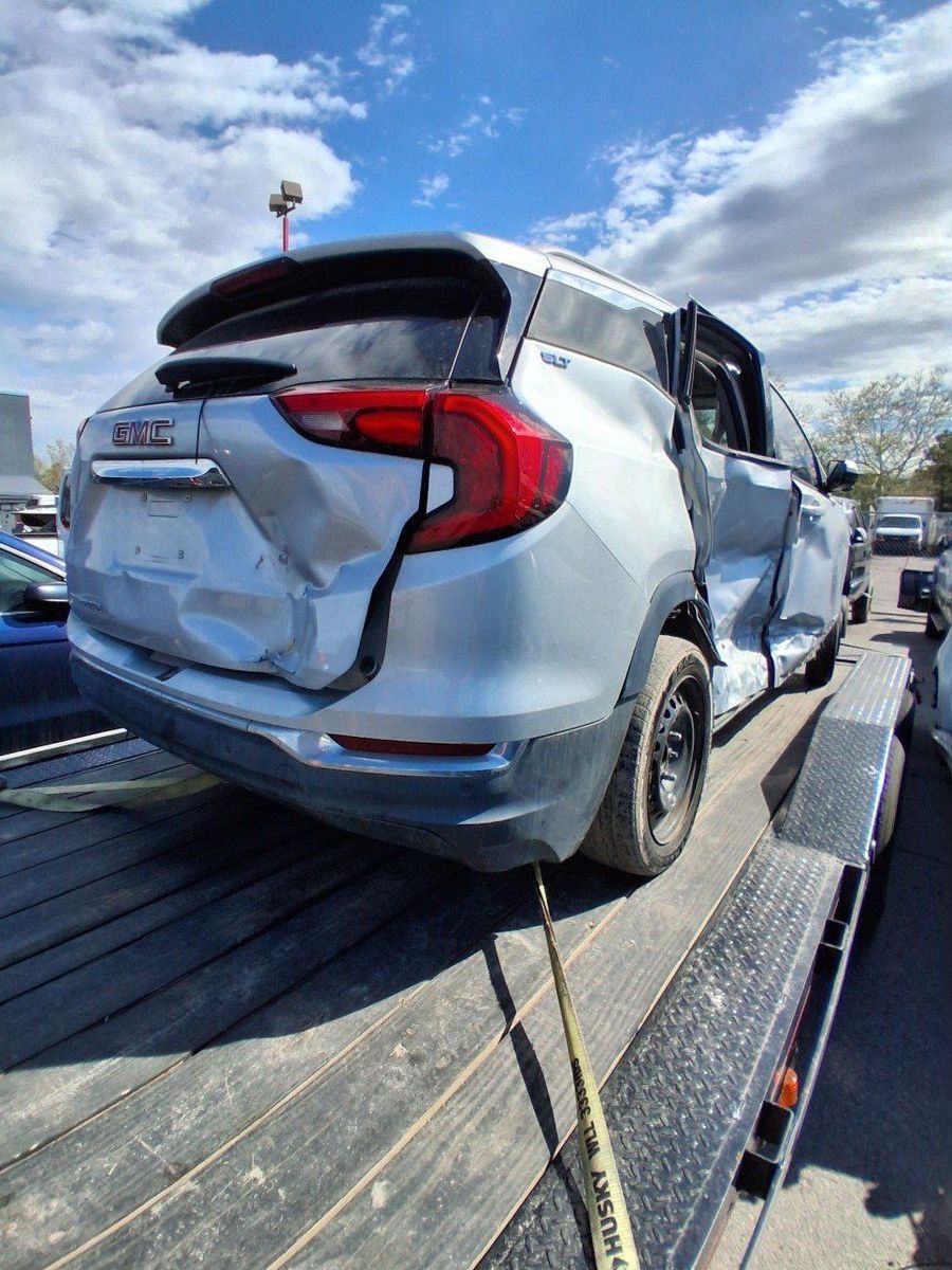 2021 GMC Terrain For Parts