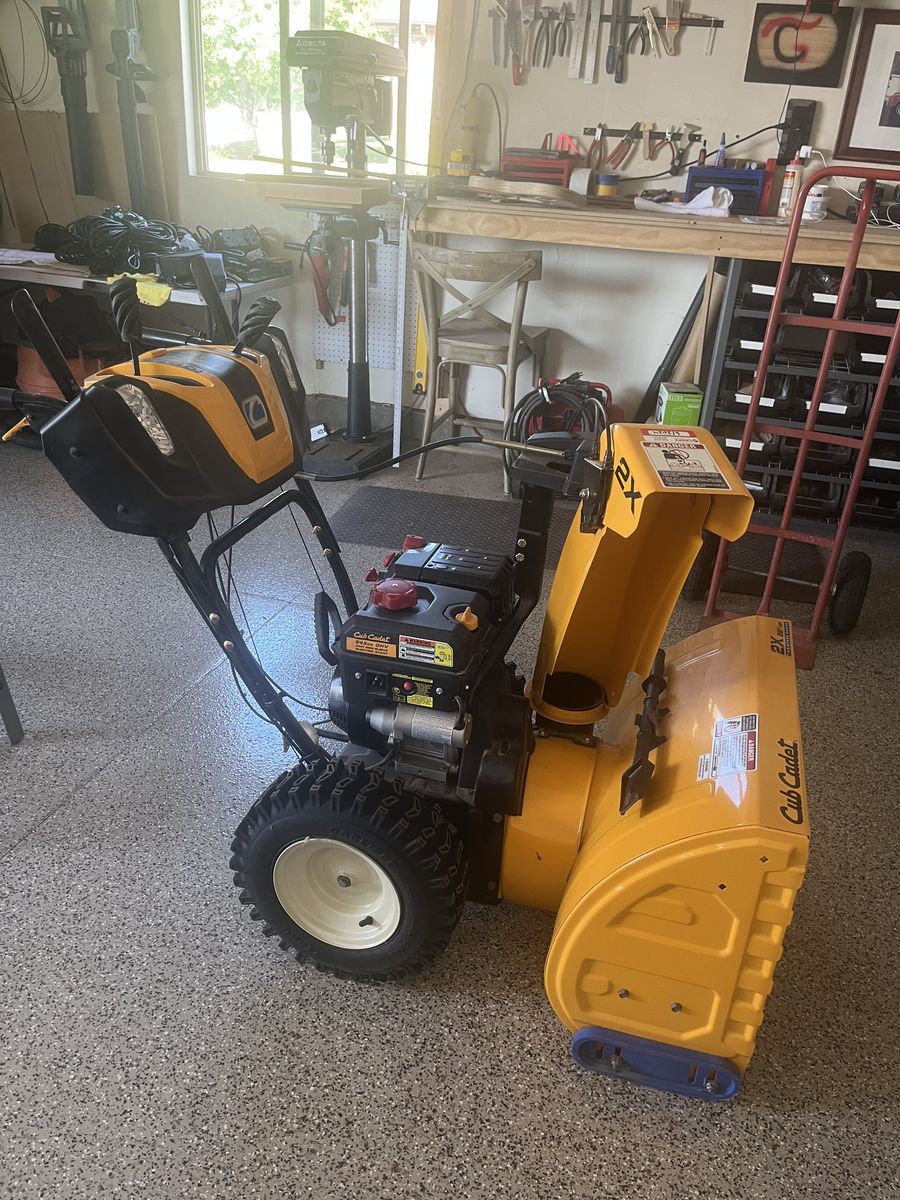 26” 2 Stage Snow thrower