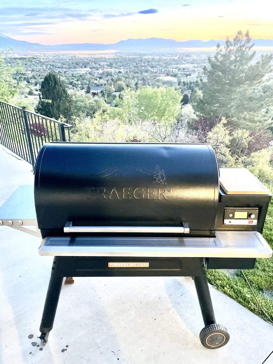 Traeger Timberline 1300 w/ Cover
