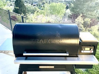 Traeger Timberline 1300 w/ Cover