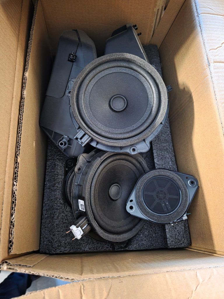New Bronco B&O speakers